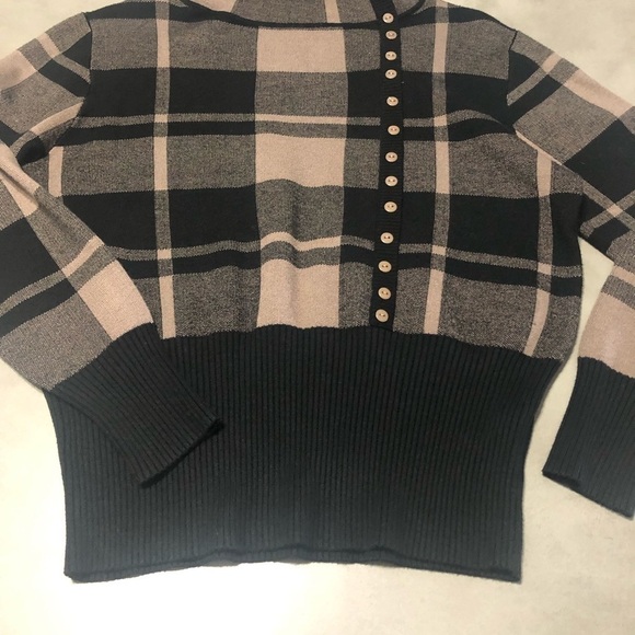 LAVENA NWOT Plaid Turtleneck Sweater - Picture 4 of 6